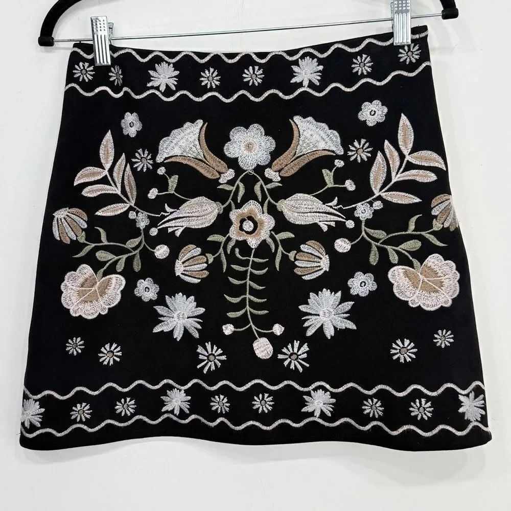 Mi Ami Embroidered Scandinavian Nordic Floral Black Mini Skirt